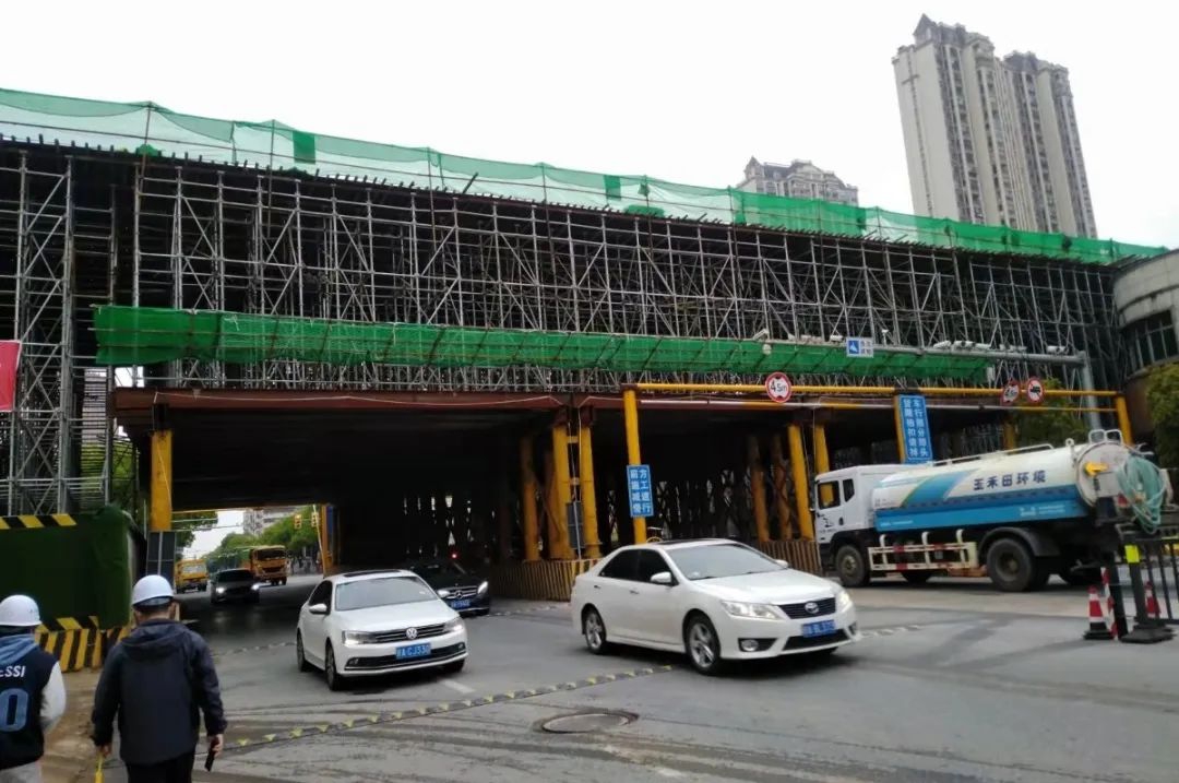 ⻷ٹ·һͨӭͨΣ߼·ֽ׸˳콽